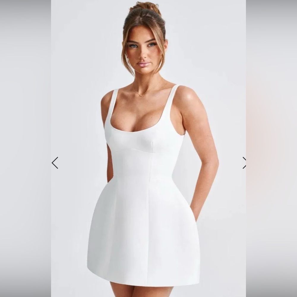 Chic White Sleeveless Wedding or Bridal Dress